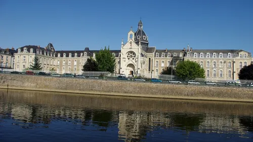L'hôpital du Haut-Anjou, candidat pour la mission Patrimoine de...